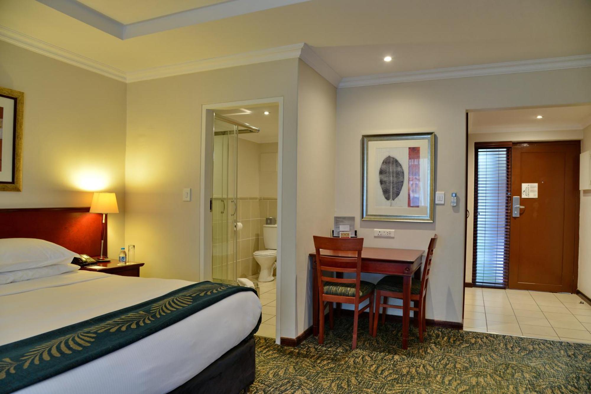 Courtyard Hotel Sandton Johannesburg Room photo